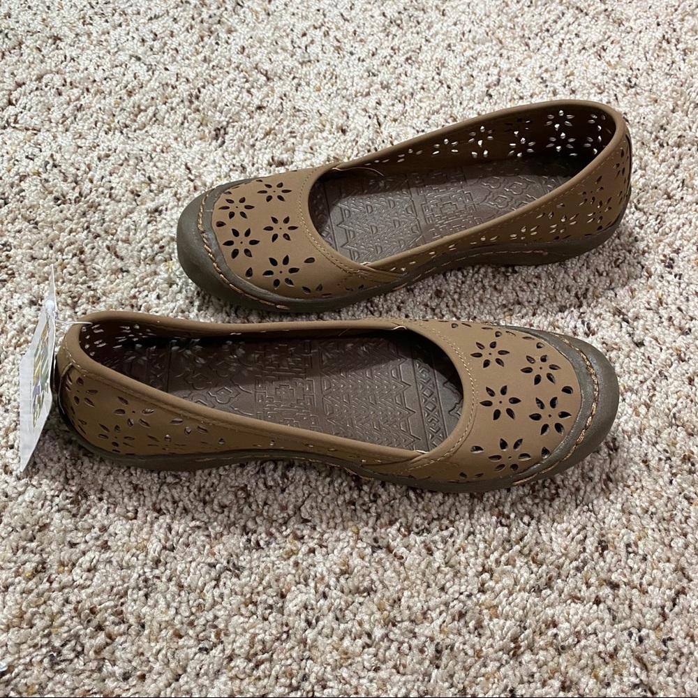 NWT. The Original Muk Luks - Picture 6 of 13